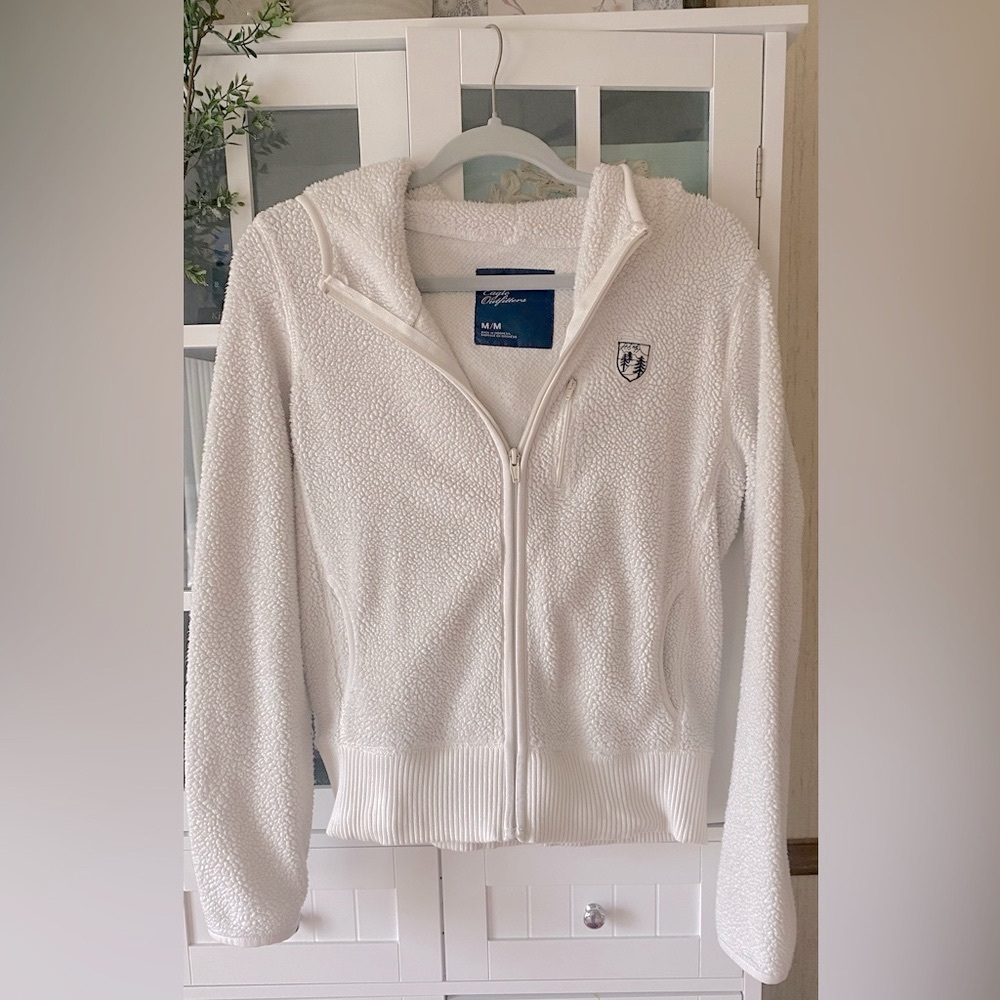 🐇 Y2K Vintage American Eagle Outfitters Women's White Teddy Jacket